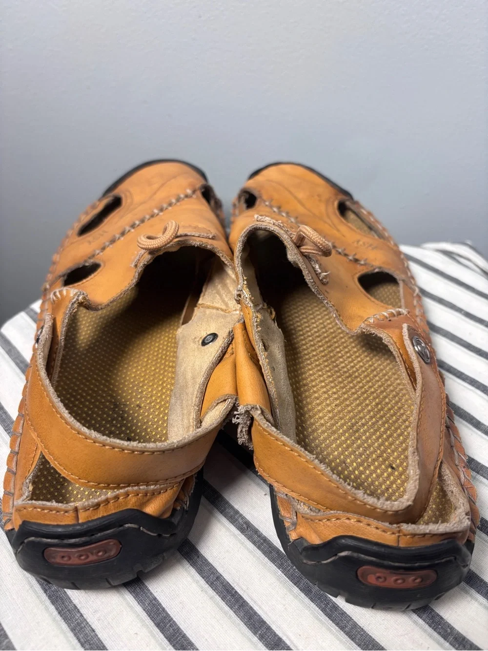 HSY Fashion closed-toe leather sandals men’s EU 43 US10